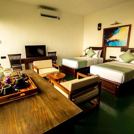 The Rockwall Boutique Hotel Bentota Extérieur photo
